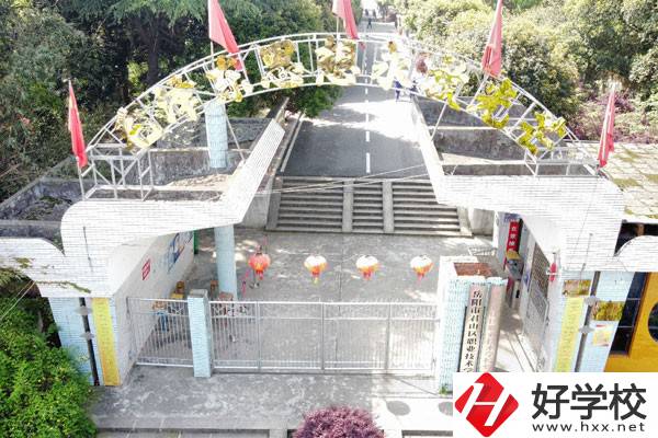 岳陽市君山區(qū)職業(yè)技術學校怎么樣？有哪些入學須知？