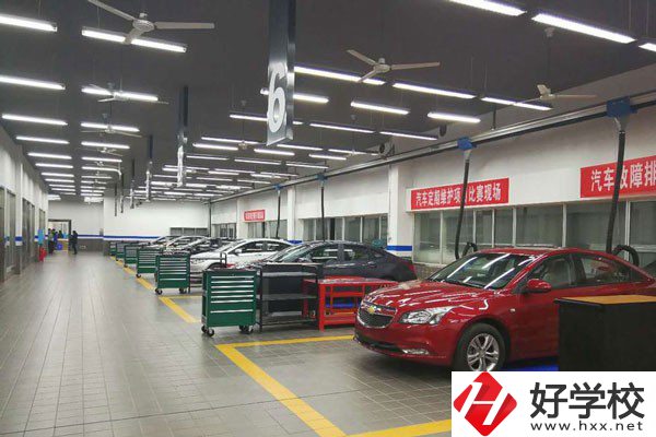 長沙汽車工業(yè)學校實訓室