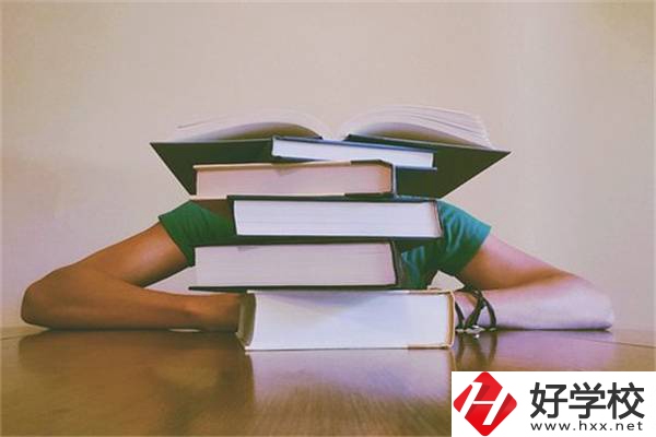 湖南參加中考對選職校的重要性，怎么才能選到好學(xué)校？