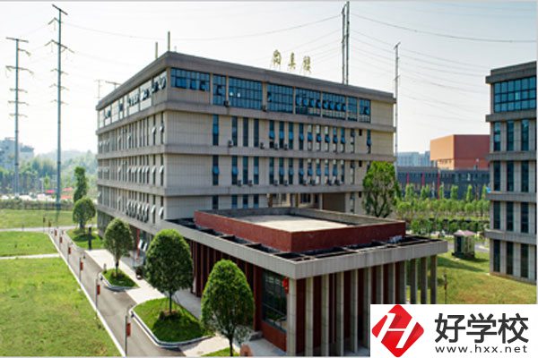 株洲市工業(yè)中等專業(yè)學(xué)校是公辦學(xué)校嗎？就業(yè)情況如何？